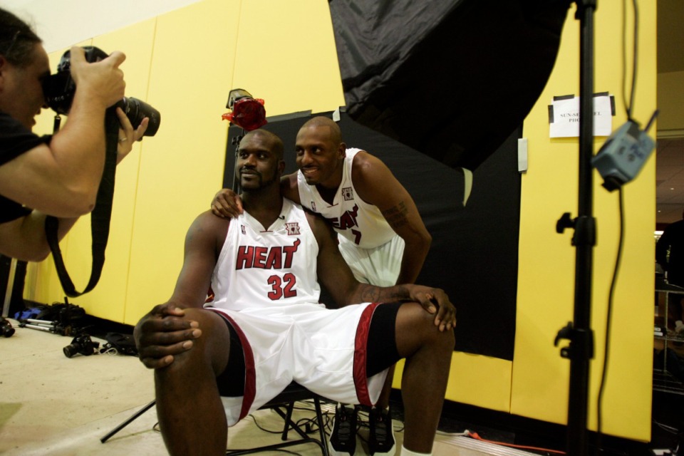 <strong>Then-Miami Heat guard Penny Hardaway poses with Shaquille O'Neal, 32, at a media day.</strong> (J. Pat Carter/AP file)