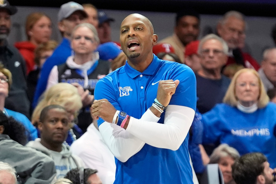 <strong>Memphis head coach Penny Hardaway yells from the sidelines during the first half of an NCAA college basketball game against SMU in Dallas, Sunday, Feb. 18, 2024.</strong> (AP Photo/LM Otero)