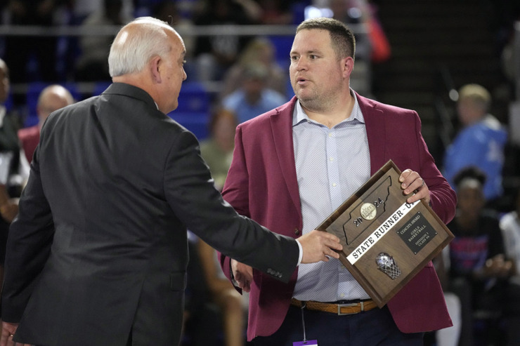 <strong>Bartlett head coach Wesley Shappley receives his coach&rsquo;s trophy after losing to Bradley Central in the Class 4A championship basketball game March 9 in Murfreesboro, Tenn.</strong> (Mark Humphrey/Special to The Daily Memphian)