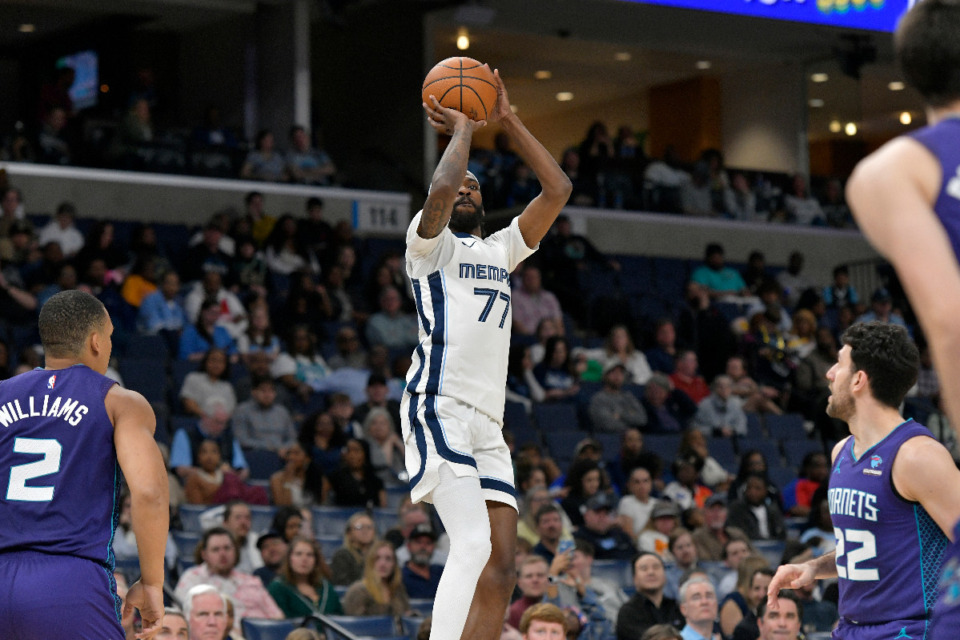 <strong>Memphis Grizzlies guard DeJon Jarreau shoots against the Charlotte Hornets in the second half of an NBA basketball game Wednesday, March 13, 2024, in Memphis, Tenn.</strong> (AP Photo/Brandon Dill)