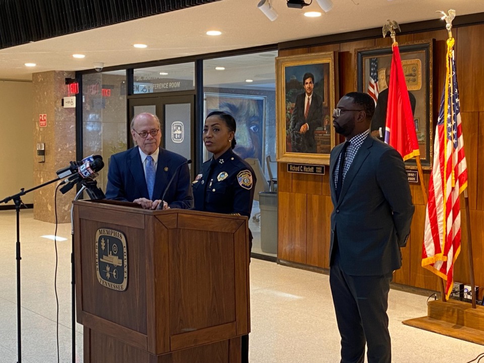 <strong>U.S. Rep. Steve Cohen, D-Memphis, left, had his first City Hall press conference Tuesday, March 26, with Memphis Mayor Paul Young and MPD chief Cereleyn&nbsp;&ldquo;C.J.&rdquo; Davis.</strong> (Bill Dries/Daily Memphian)