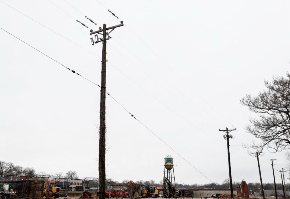 <strong>Electrical lines near Broad Ave., on Tuesday, March 2, 2021. An intense thunderstorm Tuesday morning knocked out power to tens of thousands of MLGW customers, according to the utility&rsquo;s outage map.&nbsp;</strong>(Mark Weber/The Daily Memphian file)
