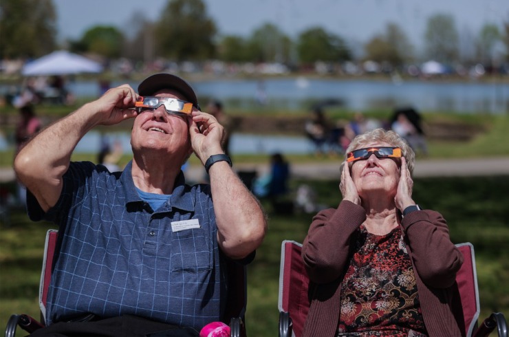 <strong>Bob and Sherry Lemon from Rock Spring, Georgia, watch the total solar eclipse in Sikeston, Missouri, April 8, 2024.</strong> (Patrick Lantrip/The Daily Memphian)