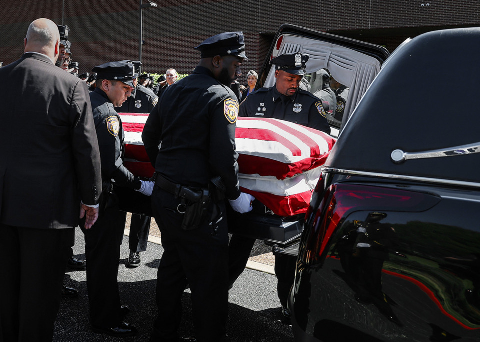 <strong>Members of the Memphis Police Department carry the casket of officer Joseph McKinney during his funeral on Monday, April 22, at Hope Presbyterian Church.</strong> (Mark Weber/The Daily Memphian)