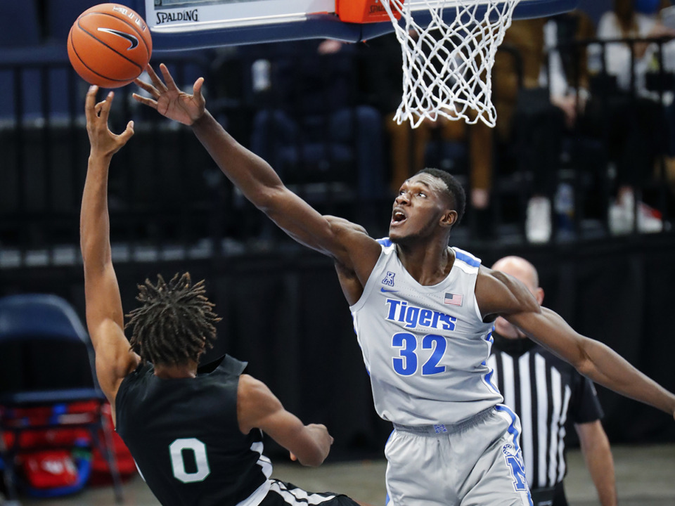 <strong>Memphis center Moussa Cisse (right) tries to block the shot of Mississippi Valley State guard Treylan Smith (left) during action Dec. 8, 2020.</strong> (Mark Weber/The Daily Memphian file)