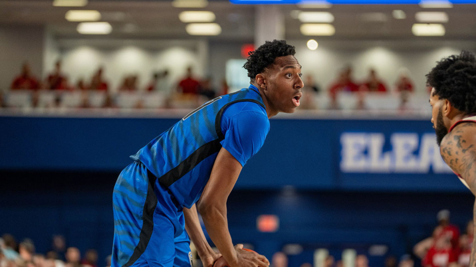 <strong>Memphis Tigers' Nae'Qwan Tomlin plays in a game against Floriday Atlantic March 9 in Boca Raton, Fla.</strong> (Courtesy Memphis Athletics)