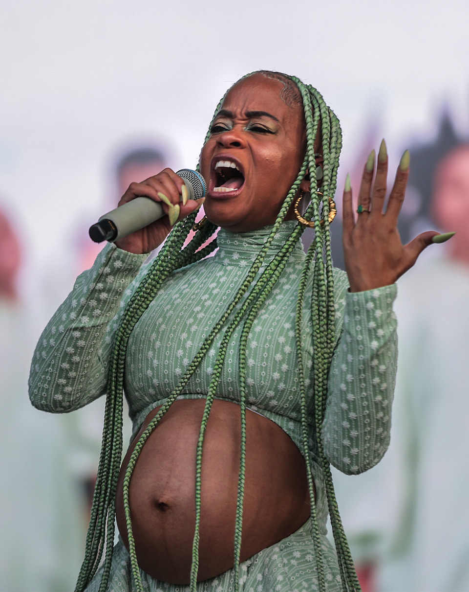 <strong>Martica "Fat" Nwigwe performs with her husband, Tobe Nwigwe, at the inaugural Riverbeat Festival May 4, 2024.</strong> (Patrick Lantrip/The Daily Memphian)