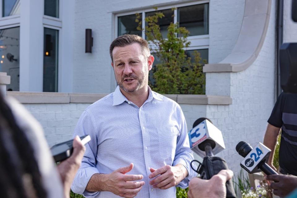 <strong>University of Memphis Tigers football coach Ryan Silverfield speaks to the press at the Tigers on Tour at Rotolo&rsquo;s Craft &amp; Crust in Collierville on Thursday, May 9, 2024.</strong> (Ziggy Mack/The Daily Memphian)