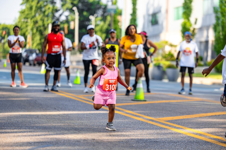 <strong>Kids participate in the fun run of the Juneteenth Festival at Health Sciences Park June 15.</strong> (Benjamin Naylor/The Daily Memphian)