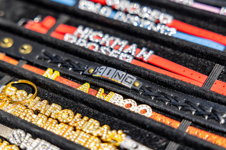 <strong>Custom-made jewelry is on display during the Juneteenth Festival at Health Sciences Park June 15.</strong> (Benjamin Naylor/The Daily Memphian)