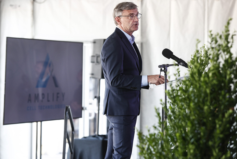 <strong>Ken Kearns, CEO of Amplify Cell Technologies speaks during a groundbreaking ceremony for a new battery company June 28 in Marshall County, Mississippi.</strong> (Mark Weber/The Daily Memphian)