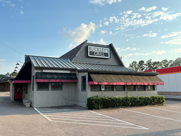 Buckley's Grill closed on June 25. (Nick Lingerfelt/The Daily Memphian)