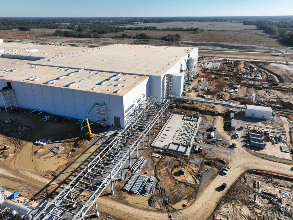 <strong>BlueOval SK plant in Stanton, Tenn. SK On is one of the world&rsquo;s largest suppliers of EV batteries.</strong> (Courtesy BlueOval SK)