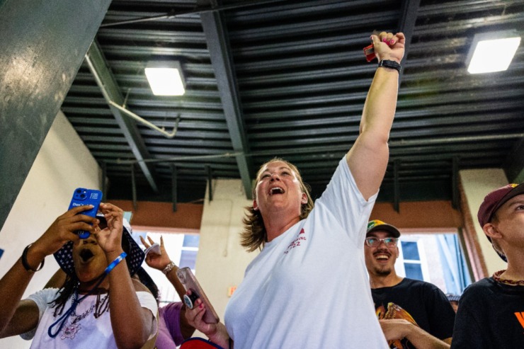 <strong>Fans react to&nbsp;Memphis Grizzlies Zach Edey and Jaylen Wells coming to the Redbirds game at AutoZone Park Wednesday, July 3, 2024, to sign autographs.</strong> (Benjamin Naylor/The Daily Memphian)