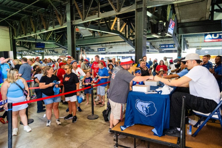 <strong>Memphis Grizzlies 2024 NBA Draft picks Zach Edey and Jaylen Wells draw a crowd at the Memphis Redbirds game July 3, 2024.</strong> (Benjamin Naylor/The Daily Memphian)