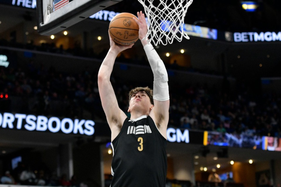 <strong>Rising third-year forward Jake LaRavia returned from a knee injury that sidelined him in Saturday&rsquo;s semifinal to score a game-high 32 points.</strong> (Brandon Dill/AP file)