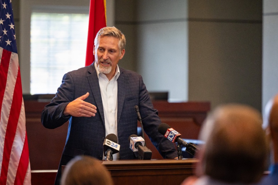 <strong>Chief operating officer of PANTHERx, David Loschinskey, speaks during a meeting in Collierville Town Hall about PANTHERx July 31.</strong> (Benjamin Naylor/The Daily Memphian)