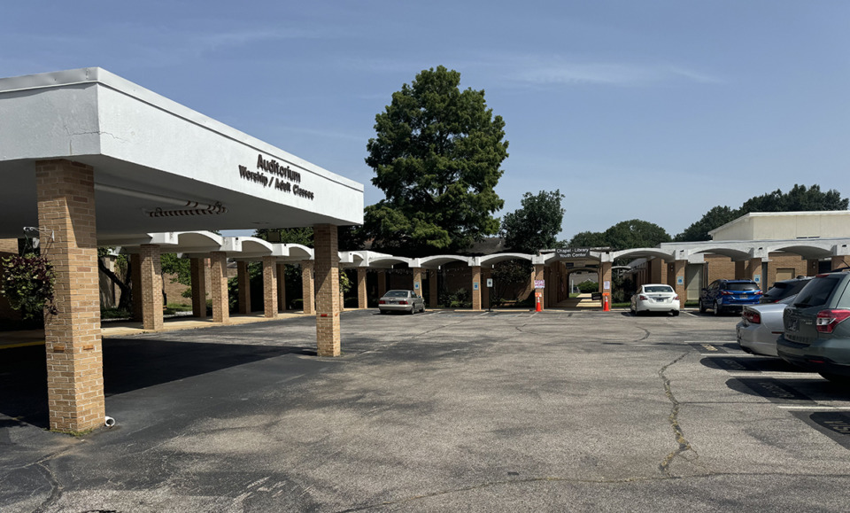 <strong>Voters were few at White Station Church of Christ located at 1106 Colonial Rd.</strong> (Alys Drake/The Daily Memphian)