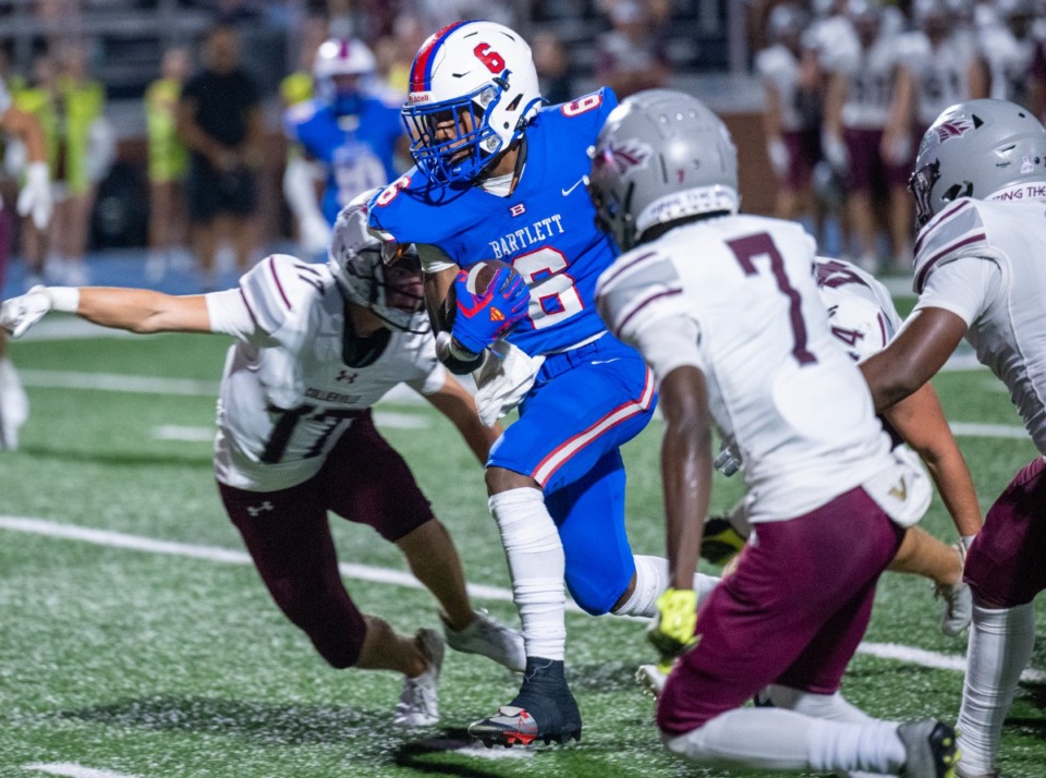 <strong>Bartlett running back, Geron Johnson, breaks up the middle to race to score in the first quarter of play against Collierville in the Class 6A, Region 8 contest at Bartlett High School Sept. 1, 2023. Bartlett defeated Collierville in the last minute of play 38-35.</strong> (Greg Campbell/Special to The Daily Memphian file)&nbsp;