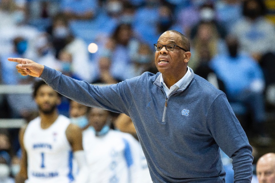 <strong>North Carolina coach Hubert Davis and his Tar Heels men&rsquo;s basketball team will play the Memphis Tigers Oct. 15 at FedExForum in an exhibition game that benefits St. Jude.</strong> (AP File Photo/Ben McKeown, File)