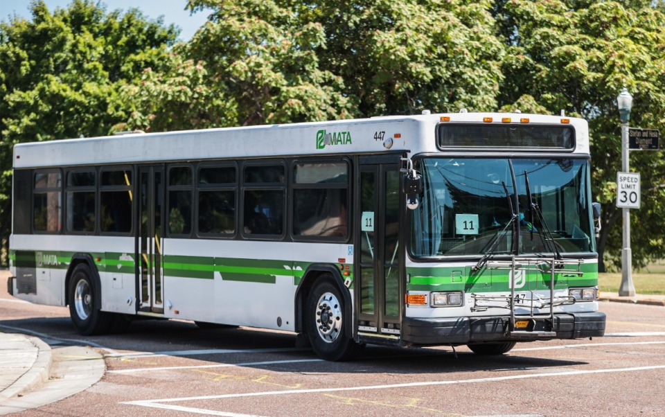 <strong>A MATA bus turns on to A.W. Willis Avenue Aug. 21, 2024. Memphis City Council members&nbsp;grilled MATA leaders Aug. 20 about its financial position and long-term viability.</strong>(Patrick Lantrip/The Daily Memphian)