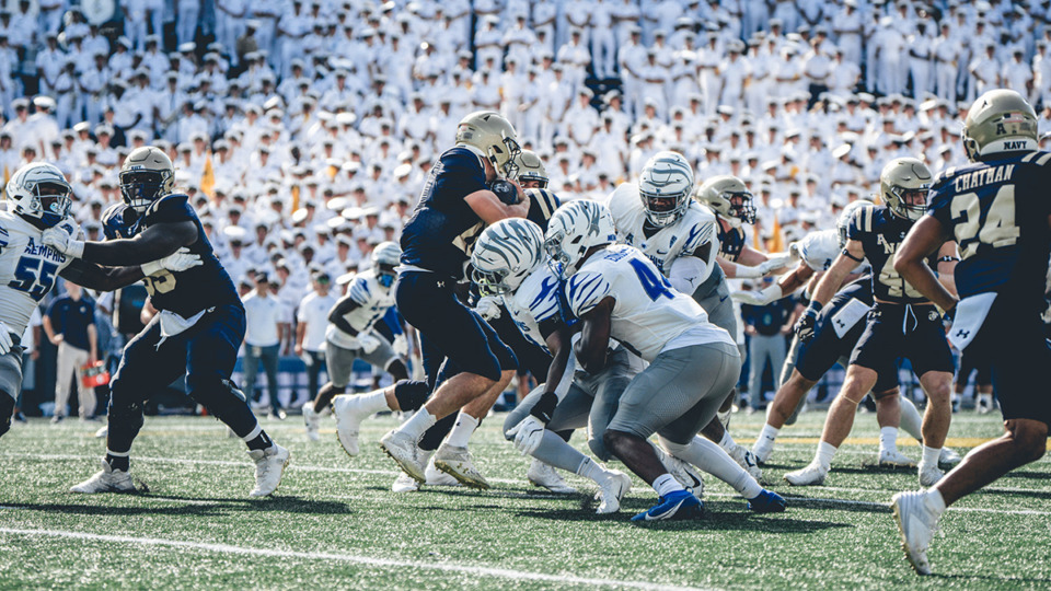 <strong>The Memphis Tigers football defense struggled Saturday to contain the Navy offense.</strong> (Courtesy Memphis Athletics)