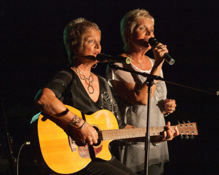 The voices of sisters Sandra (left) and Donna Rhodes are heard in dozens of Memphis&rsquo; classic soul and pop recordings includng Al Green&rsquo;s &ldquo;Let&rsquo;s Stay Together&rdquo; and &ldquo;Call Me (Come Back Home).&rdquo; (Courtesy Rhodes sisters)