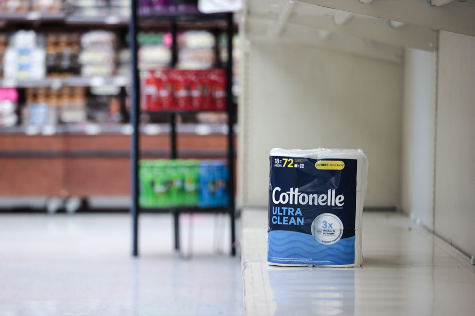 <strong>A lone roll of Cottenelle toilet paper sits on the shelf of Superlo&rsquo;s East Memphis location Oct. 3.</strong> (Patrick Lantrip/The Daily Memphian)