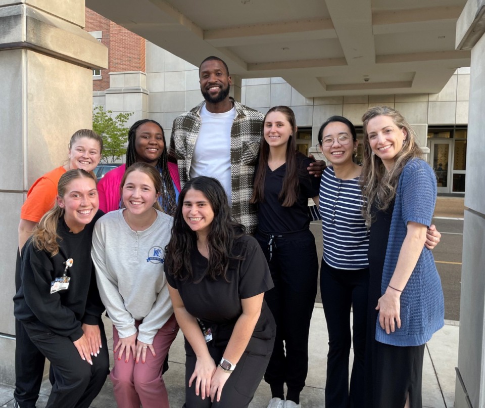 <strong>Fomer Charlotte Hornet Michael Kidd-Gilchrist stayed after his talk on Wednesday, Oct. 9, to have pictures taken with U of M students.</strong> (Jane Roberts/The Daily Memphian)