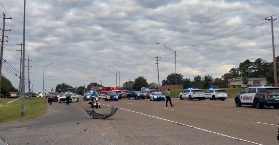 <strong>Shelby County Sheriff&rsquo;s Officers respond to two crashes involving deputies Tuesday, Oct. 15. One deputy is in non-critical condition, but another is on life support after he was injured in a crash while responding to the first crash.</strong>(Screenshot)