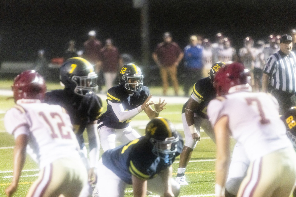 <strong>Lausanne&rsquo;s T.J. Jenkins prepares to receive the snap during a Sept. 13&nbsp;ECS at Lausanne football game.</strong> (Brad Vest/Special t The Daily Memphian)