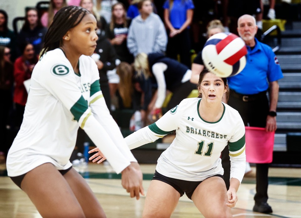 <strong>Briarcrest&rsquo;s Aynsley Shivers (right) looks on as teammate Breya Dawson sets the ball against Knoxville Catholic on Thursday, Oct. 17, 2024.</strong> (Mark Weber/The Daily Memphian)