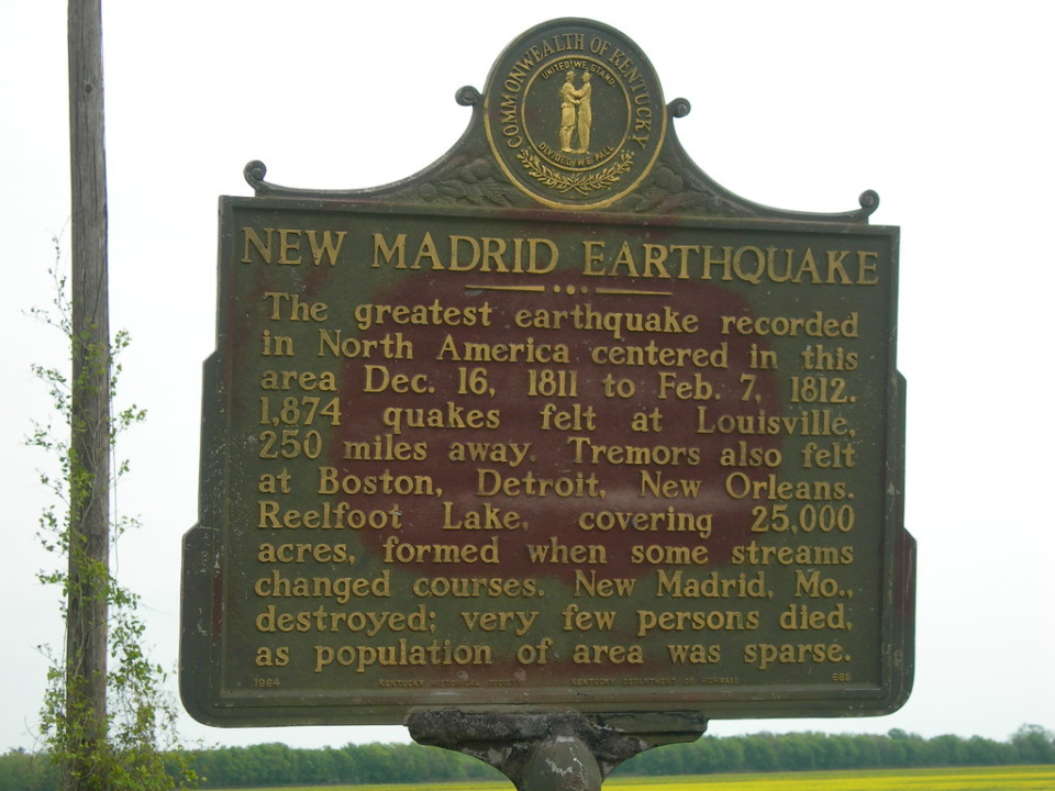 <strong>A historical marker near Hickman, Kentucky commemorates the 1811-1812 earthquakes that destroyed New Madrid, Missouri, and were felt in cities hundreds of miles away.</strong> (Courtesy Jimmy Emerson)&nbsp;