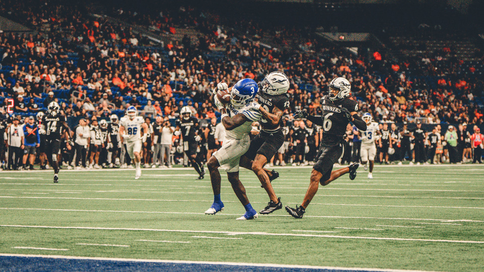 <strong>Memphis receiver Roc Taylor (3) during the Tigers&rsquo; game against&nbsp;&nbsp; UTSA on Saturday, Nov. 2, in San Antonio.</strong> (Courtesy Memphis Athletics)