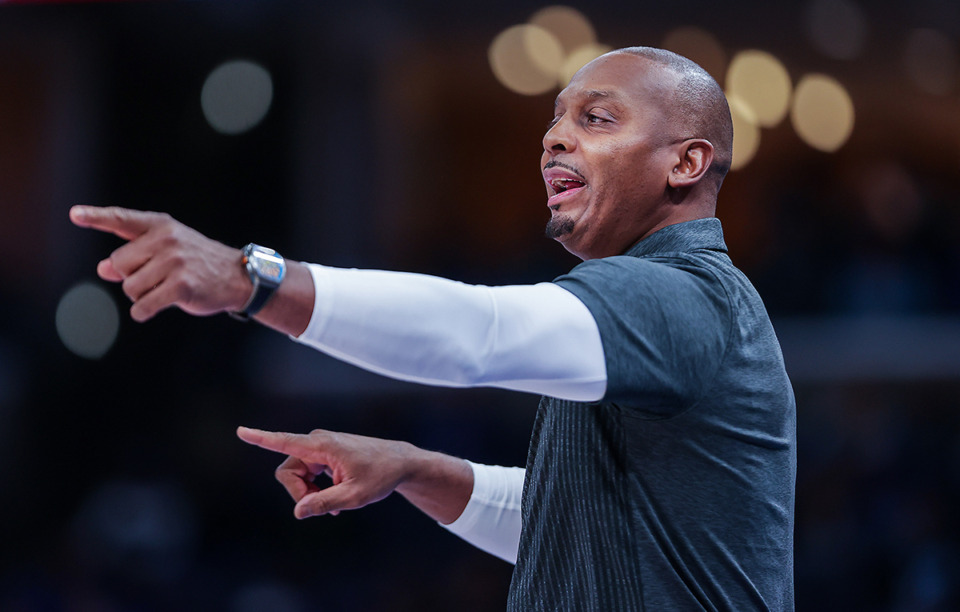 <strong>Memphis coach Penny Hardaway coaches his team from the sidelines during a Jan. 7, 2023 game against ECU.</strong> (Patrick Lantrip/The Daily Memphian file)&nbsp;