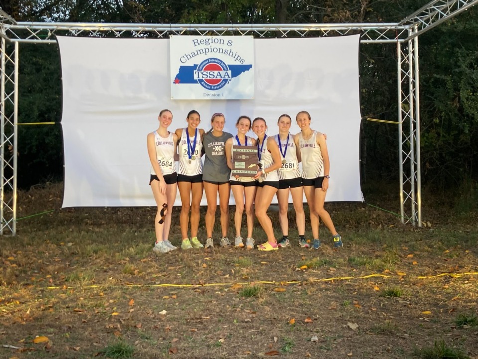 <strong>The Collierville girls cross country team won the Region 8-AAA Championship last week at Shelby Farms and will race Friday in the state meet.</strong> (Courtesy Len Hardison)