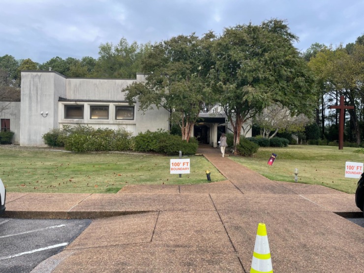 <strong>There was no line at Balmoral Presbyterian when the polls opened early Tuesday morning, Nov. 5.</strong> (Aarron Fleming/The Daily Memphian)