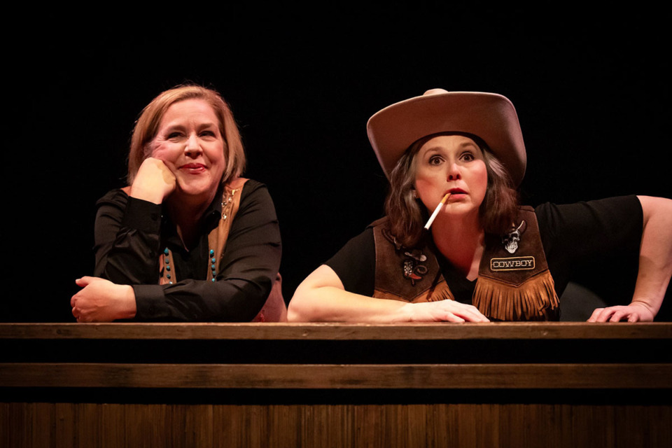 <strong>Jenny Odle Madden (left), and Kim Justis Eikner perform the bar sketch in &ldquo;Parallel Lives&rdquo; at Theatre Memphis.</strong> (Carla McDonald/Courtesy Theatre Memphis)