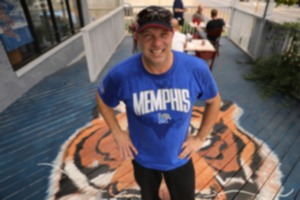 <strong>Owner Brad Wilbanks served a menu of subs, pizzas, salads and Korean bibimbap&nbsp;rice bowls at Sam&rsquo;s Deli.</strong> (Patrick Lantrip/The Daily Memphian file)&nbsp;