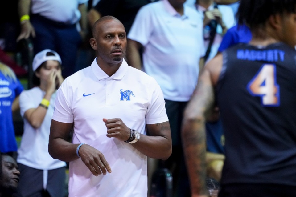 <strong>The real star of the week has been Memphis head coach Penny Hardaway, according to John Martin.</strong> (Lindsey Wasson/AP)