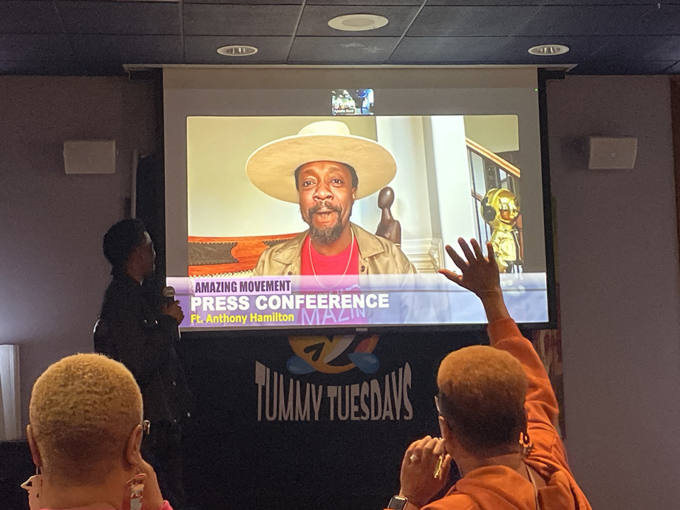 <strong>Grammy award-winning R&amp;B artist Anthony Hamilton speaks with a group of attendees at a brunch hosted by Louisiana pastor and musician Mardia Scott on Sunday, Dec. 1, 2024. They are promoting the expansion of their "His Love is Amazing" movement into Memphis from Louisiana.</strong> (Julia Baker/The Daily Memphian)