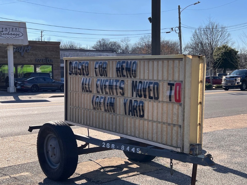 <strong>A sign outside the space at 2166 Central Ave. indicates Railgarten is closed.</strong> (Jody Callahan/The Daily Memphian)