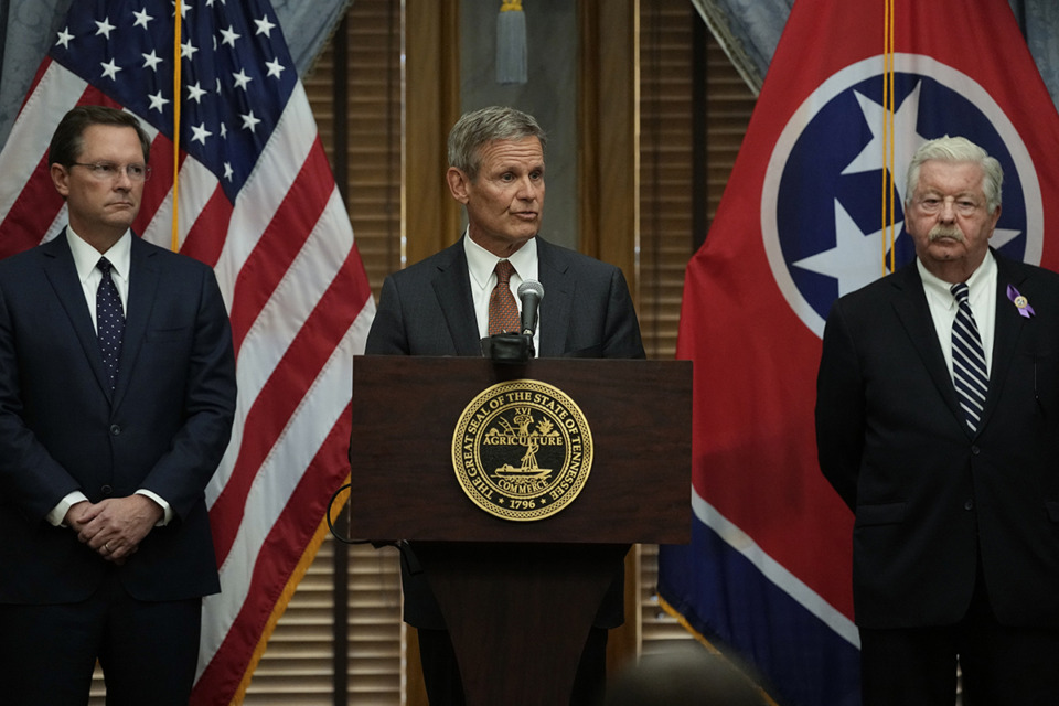 <strong>Gov. Bill Lee, center, speaks during a news conference after the close of the 2024 legislative session with Tennessee House of Representatives Speaker Cameron Sexton, R-Crossville, left, and Lt. Gov. Randy McNally, R-Oakridge, right, April 25, 2024, in Nashville.</strong> (George Walker IV/AP file)