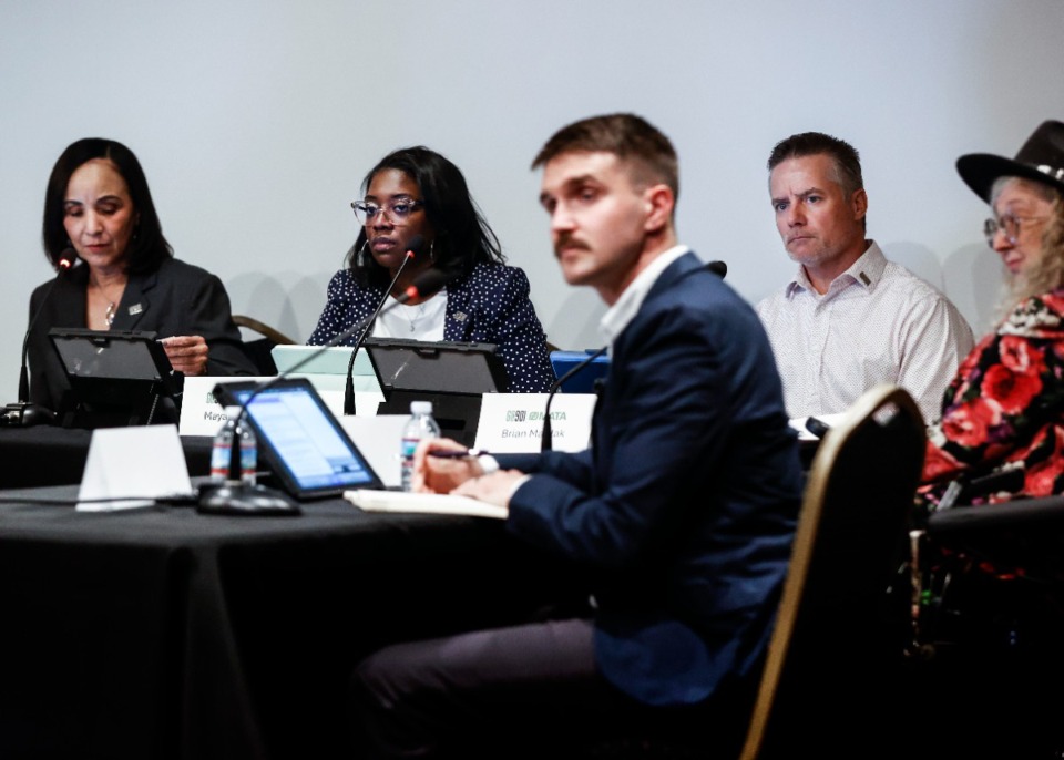 <strong>The Memphis Area Transit Authority board voted seven to one to approve the contract with Transpro; one member was absent.&nbsp;</strong>(Mark Weber/The Daily Memphian file)&nbsp;