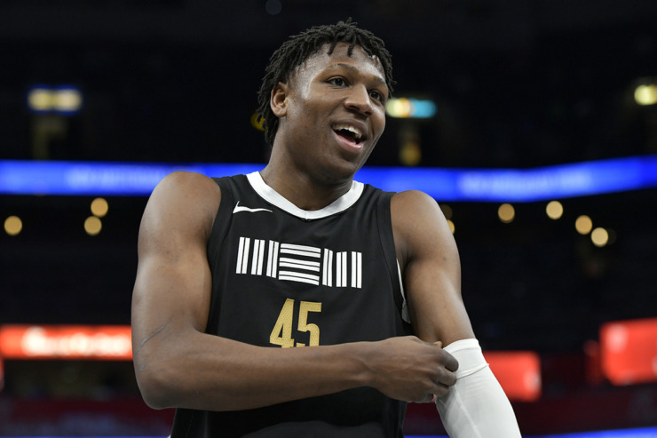 Memphis Grizzlies forward GG Jackson II (45) reacts in the first half of a Feb. 23, 2024, game against the Los Angeles Clippers at FedExForum. (Brandon Dill/AP File)