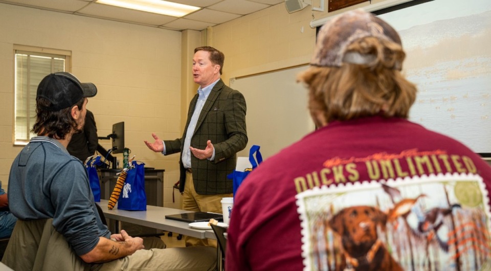 <strong>Adam Putnam, CEO of Ducks Unlimited, speaks to University of Memphis students enrolled in the new Ecology Conservation and Management course. </strong>(Courtesy University of Memphis)