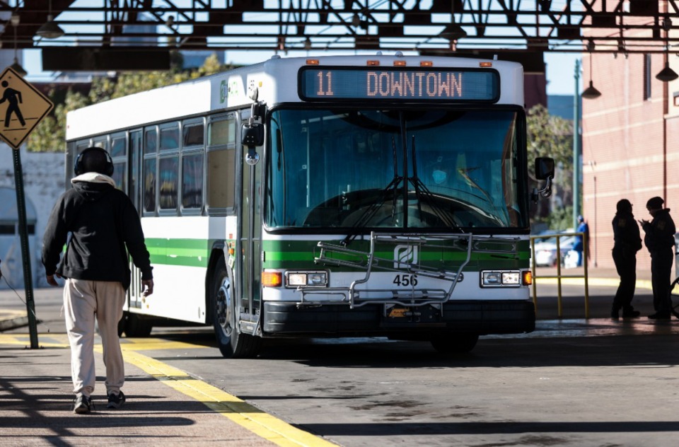 <strong>Busses arrive and leave from the Hudson Transit Center in Downtown Memphis Oct. 17, 2024.</strong> (Patrick Lantrip/Daily Memphian file)