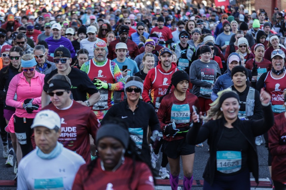 <strong>Hundreds of runners participate invthe St. Jude Memphis Marathon Dec. 7, 2024. The run raised $15.7 million in 2024.</strong> (Patrick Lantrip/The Daily Memphian file)&nbsp;