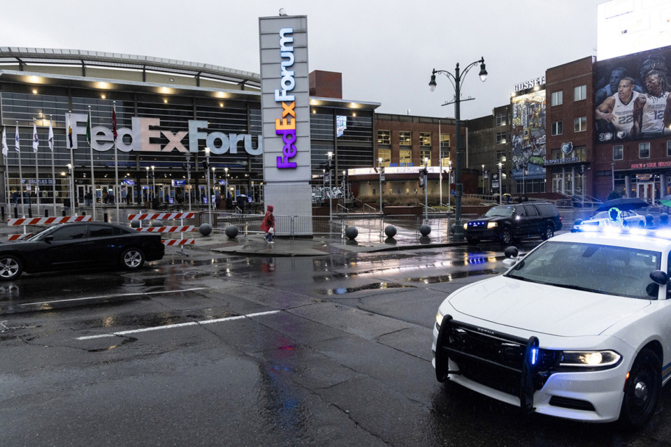 <strong>Memphis police officers direct traffic before a Memphis Tigers game at FedExForum on Jan. 5.</strong> (Brad Vest/Special to The Daily Memphian)