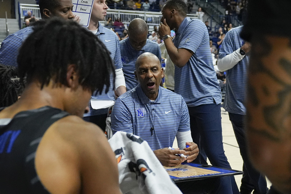 <strong>Memphis head coach Penny Hardaway talks with his team during a timeout in the second half of an NCAA college basketball game against Rice in Houston, Sunday, Feb. 2, 2025.</strong> (Ashley Landis/AP Photo)